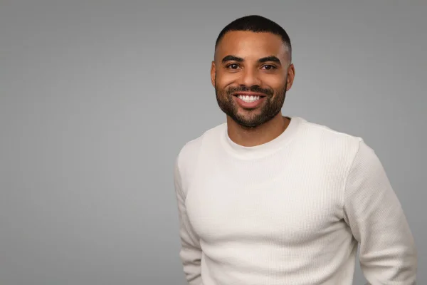 Professional headshot of Darius Ramsay by a headshot photographer serving the Tri-Cities, BC