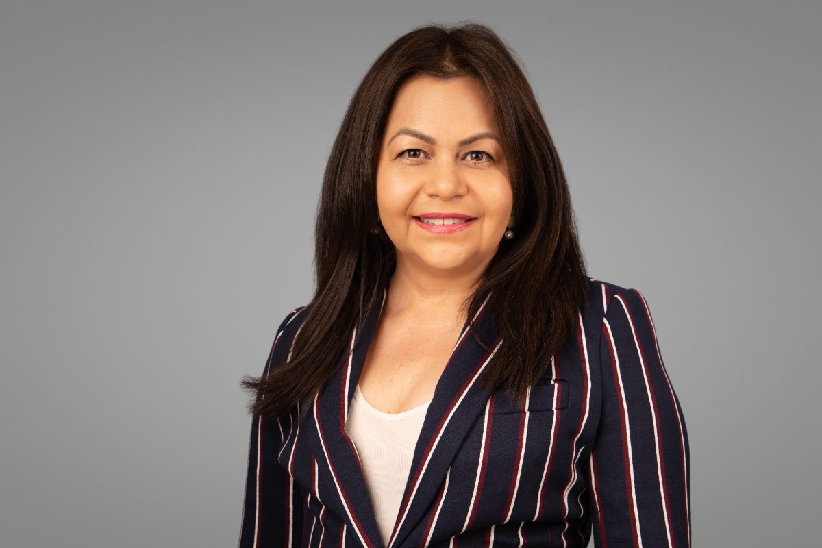 Healthcare headshot of Vilma Cruz photographed for a clinic team page